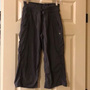 Crop Lululemon pants - super comfy w/light stretch